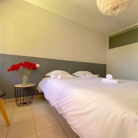 Grand T3 Avec Jardin Proche De La Mer Apartment Ajaccio (Corsica)